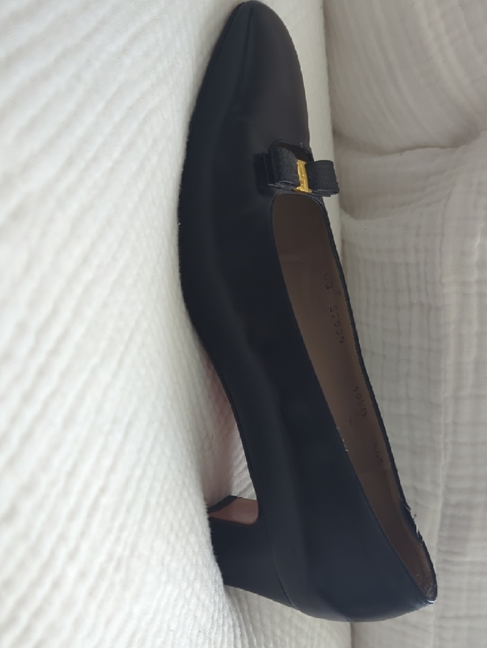 Vintage Salvatore Ferragamo Black Leather Vara Bow Kitten Heels with Gold Accent - Picture 3 of 8